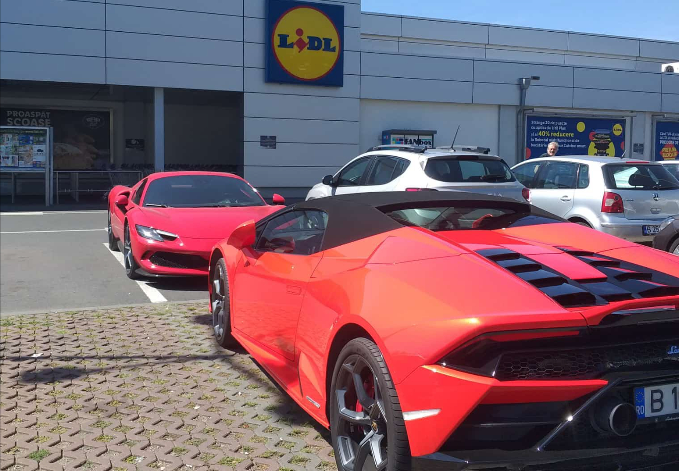 Ferrari și Lamborghini Discută despre Ofertă Specială la Somon și Brânză!