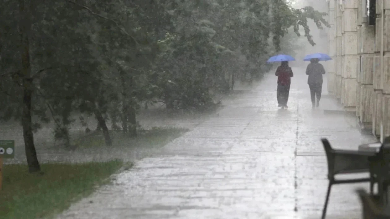 Alertă METEO | Cod portocaliu de furtuni, ploi torențiale și grindină lângă Capitală, în Ilfov, Giurgiu, Dâmbovița. ANM atenționează fenomene extreme și în București | UPDATE