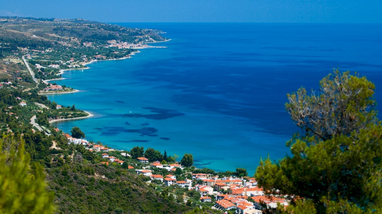 Pățania unui bucureștean în concediu în Halkidiki și marele său noroc cu o doamnă (tot de la noi din oraș), care a fost pe fază. 