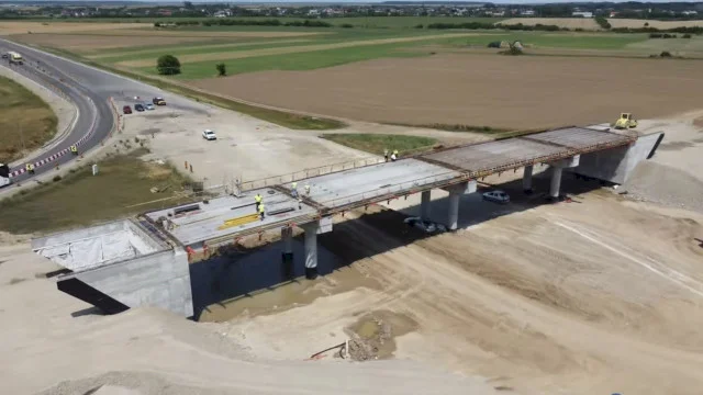 VIDEO | Evoluție „modestă” a lucrărilor de Lotul 3 Nord al Autostrăzii Bucureștiului A0. Scrioșteanu: „”Tunurile” pe constructorii chinezi ca să fie dat în trafic până la finalul anului”