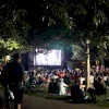 Seara perfectă în București e cu Marilyn Monroe, pizza și magneziu. Am fost la cinema în aer liber, în Parcul Brâncuși