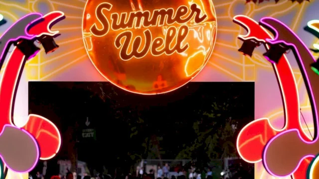 FOTO | Cinci ispite de la Insula Iubirii sunt în seara asta la Summer Well. Bucureștenii și nu numai vor simți căldura bonfire-ului chiar în inima festivalului