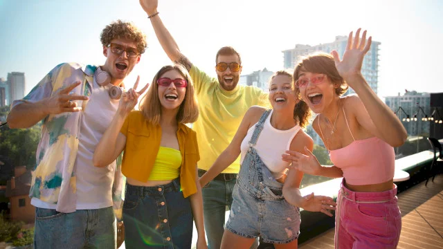 Ce putem face weekendul acesta în București. Avem Anatolian Food Fest, „Cinema sub stele”, Summer Well, petreceri, expoziții și multe altele care colorează orașul