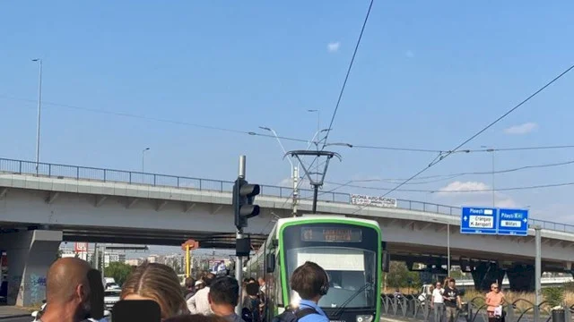 UPDATE | Linia 41, blocată pe Șoseaua Virtuții, la Pod Ciurel. STB anunță un „incident tehnic” pe traseu