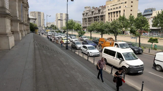 PROIECT | Mașinile de marfă – 300.000 la număr – vor avea acces restricționat în București, la fel și cele de gunoi. PMB speră ca, astfel, mai rezolvă din problema traficului