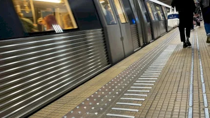 Metrorex asigură transportul bucureștenilor de sărbători. Ce program vor avea trenurile de Crăciun, Anul Nou și Bobotează