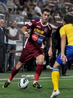 Pariuri pe fotbalul european în ianuarie: meciuri tari și opțiuni de pariere pentru fanii din România (P)