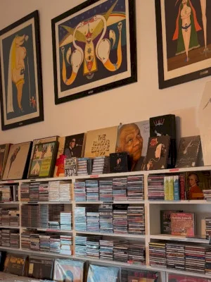 Târgul de Viniluri și CD-uri e în acest weekend, la Bazar de Muzică. Bucureștenii își vor putea găsi albumul preferat la doar 10 lei